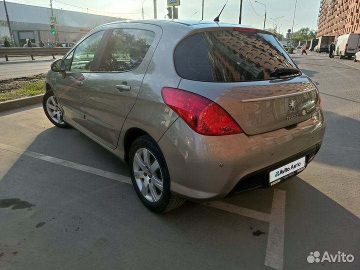 Peugeot 308 1.6 AT, 2011, 105 000 км