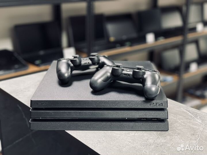 Sony Playstation 4 Pro 1TB / 2 геймпада