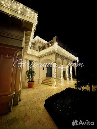 Новогоднее световое оформление домов и офисов