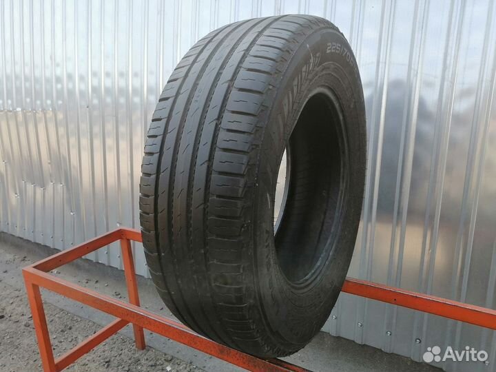 Nokian Tyres Line SUV 225/70 R16 103H