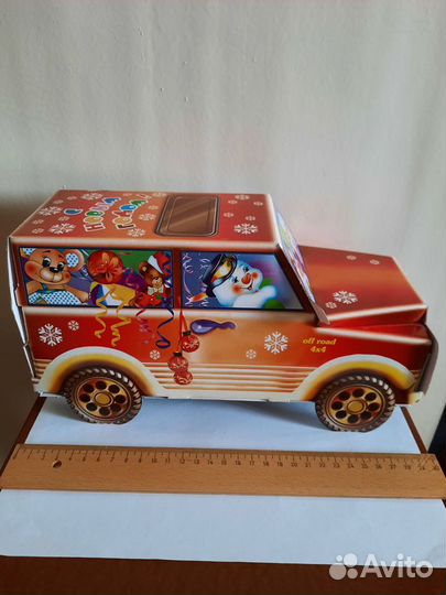 Коробка подарочная новогодняя