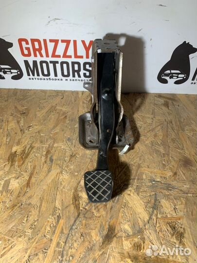 Педаль тормоза Volkswagen Golf 1K BSE 2008