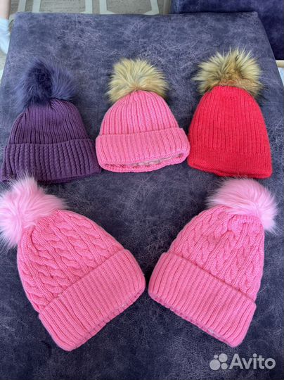 Шапки новые на 3-5 лет