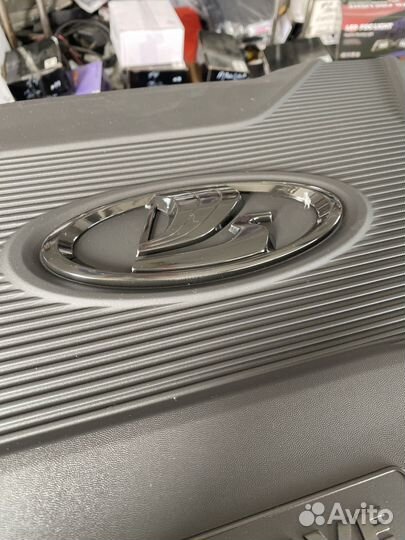 Крышка двигателя vesta 1.6 21129 экран