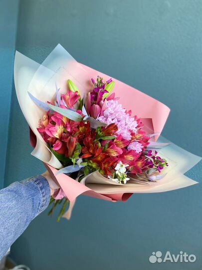 Доставка цветов и букетов