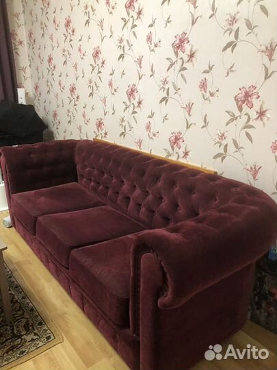 Диван Честер трехместный