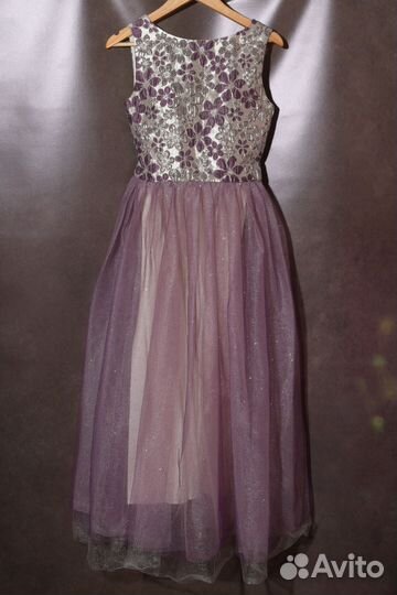 Платье нарядное для девочки 128-134 см