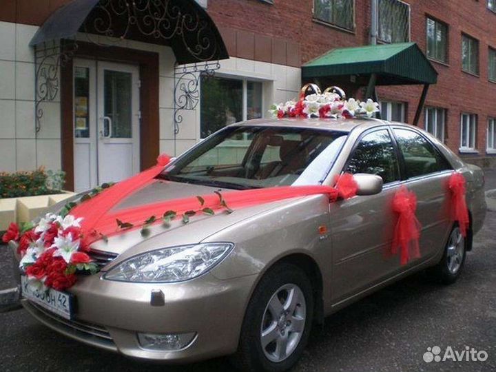 Свадебные украшения на машину