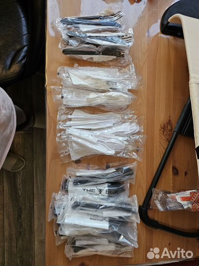 Наборы одноразовых столовых приборов