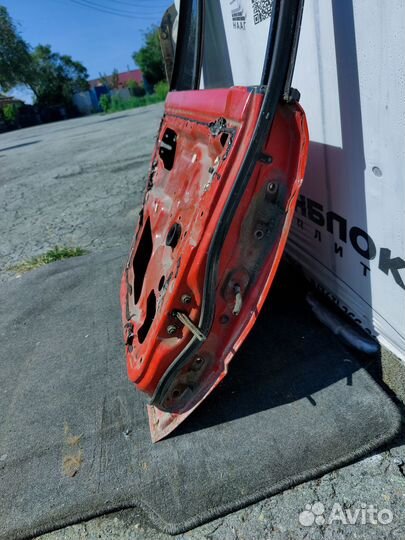 Дверь задняя левая Mazda 323 BF (Мазда 323 бф)