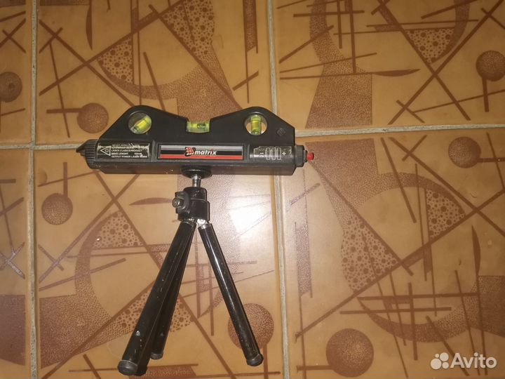 Лазерный уровень бу