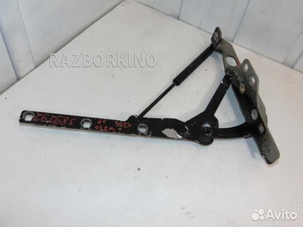 Петля капота правая