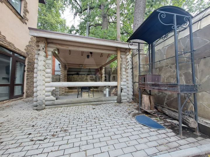 Дом 266 м² на участке 3,4 сот.