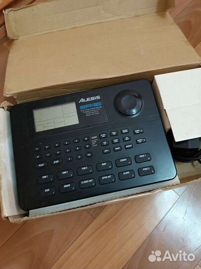 Элекромузыкальные инструменту