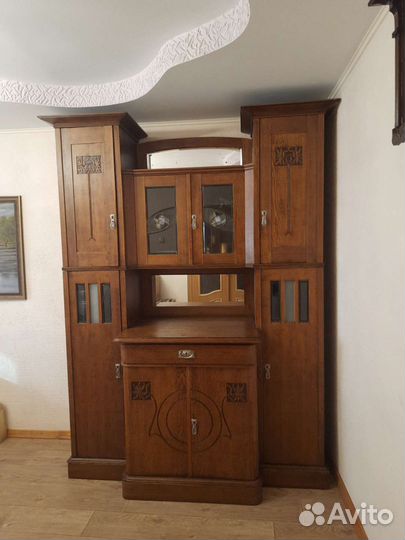 Антикварный буфет