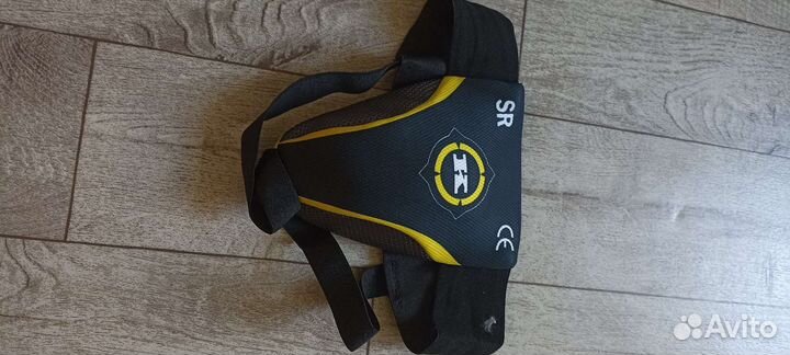 Краги хоккейные размер 14, Щитки, ракушка