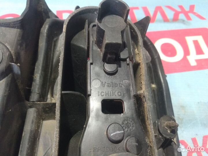 Фонарь задний левый Ниссан Микра