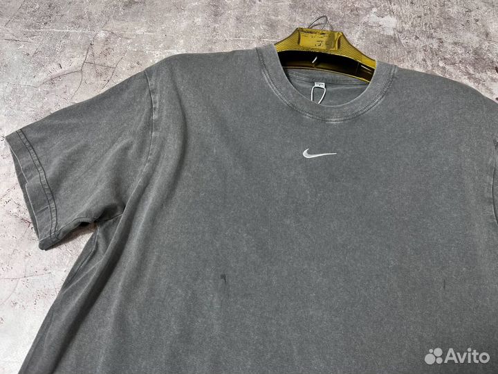 Футболки Nike