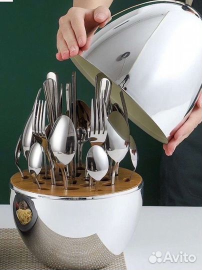 Набор столовых приборов новый