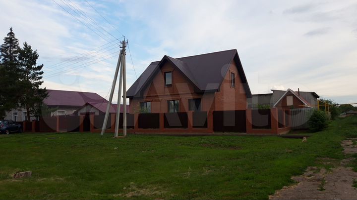 Коттедж 165 м² на участке 12 сот.