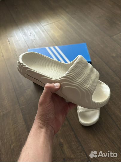 Adidas yeezy шлепки