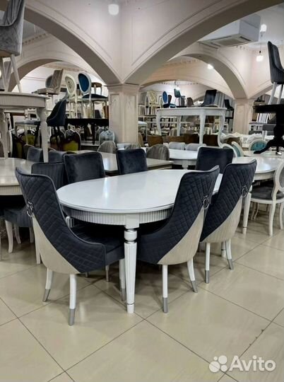 Стол обеденный и стулья, собственное производство