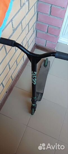 Продаю трюковой самокат vokul saga