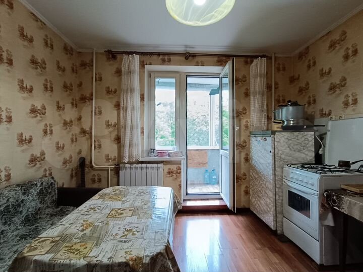 1-к. квартира, 42 м², 3/17 эт.