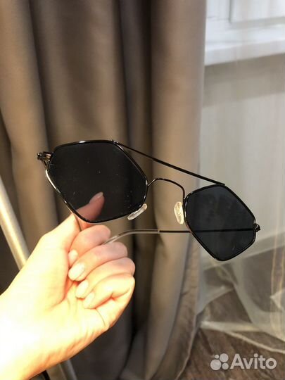 Солнцезащитные очки