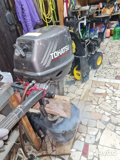 Продам Tohatsu 18