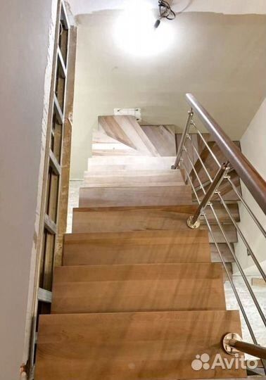 Лестничиный металлокаркас