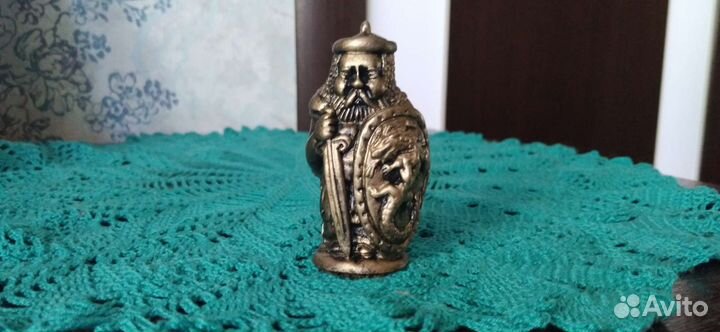 Шахматные фигуры ручной работы