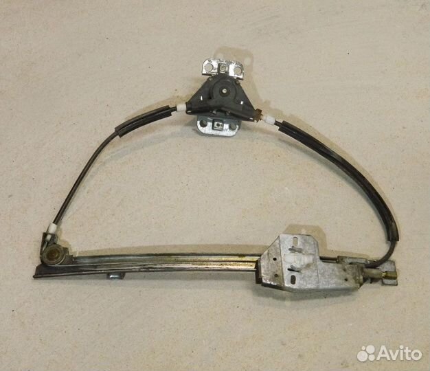 Стеклоподъемник задний правый VW Passat B3