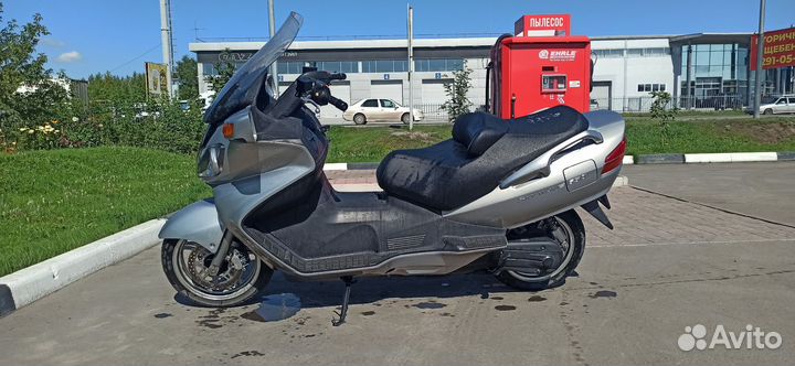 Suzuki Skywave 650