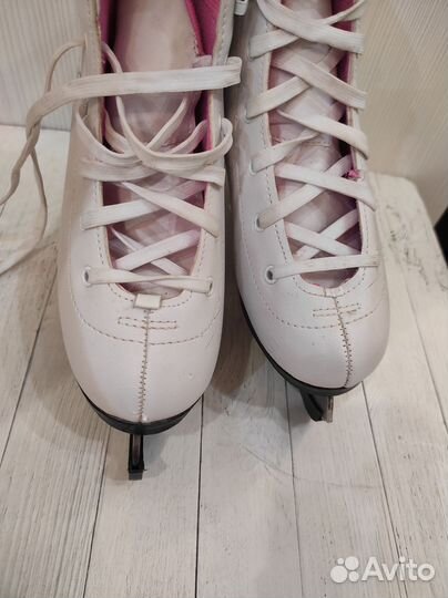 Коньки фигурные детские