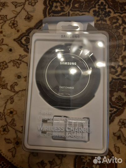 Зарядное беспроводное устройство Samsung EP-NG930