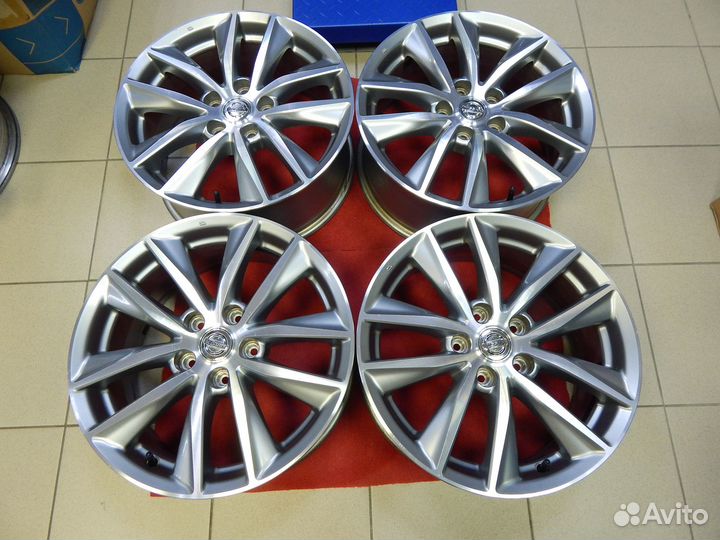 1219 Оригинал Nissan R17 J7,5 5*114,3 ет45 б/п