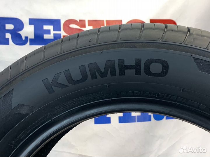 Kumho Ecsta HS52 215/50 R17 95W