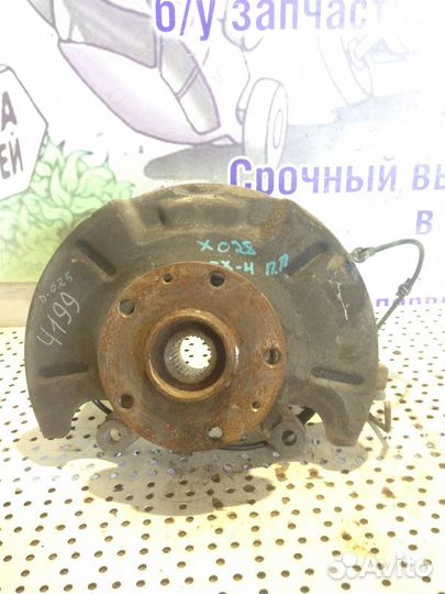 Кулак передний правый Suzuki SX4