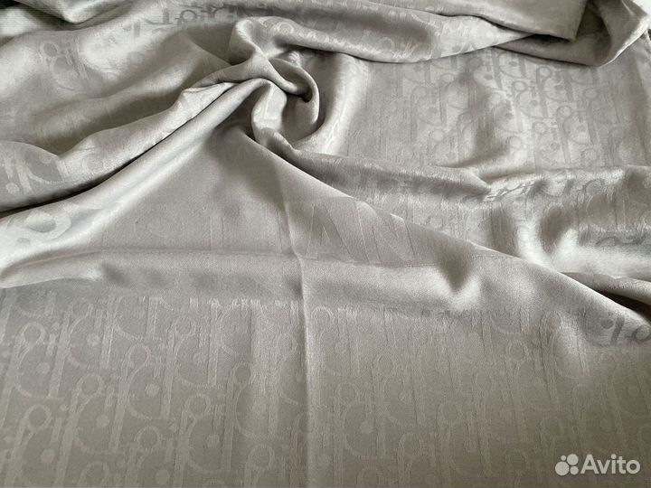 Шарф из кашемира, в конверте с пакетом Dior