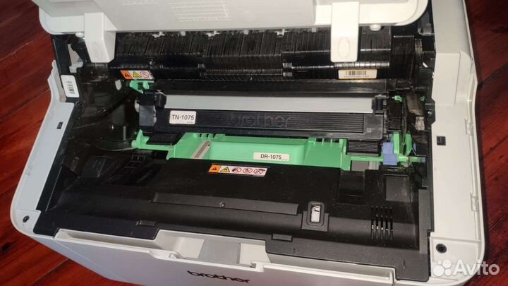 Лазерный принтер brother 1110r