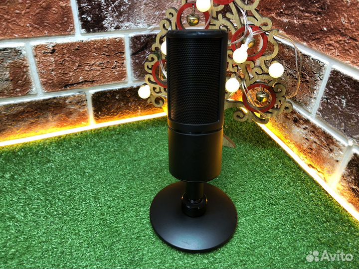 Микрофон Razer Serien X