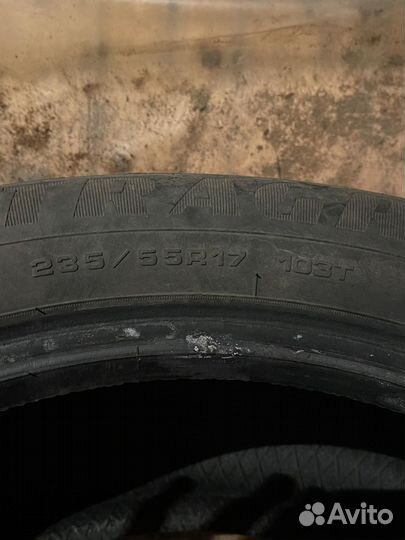 Goodyear UltraGrip 235/55 R17 103B