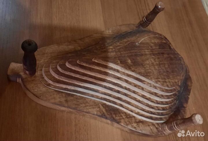 Блюдо из дерева,пр-во Индии, в виде груши,342310