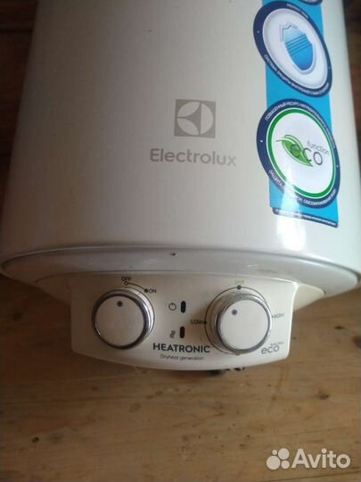 Электрический водонагреватель Electrolux