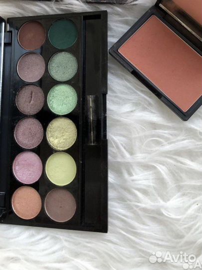 Sleek тени палетка румяна