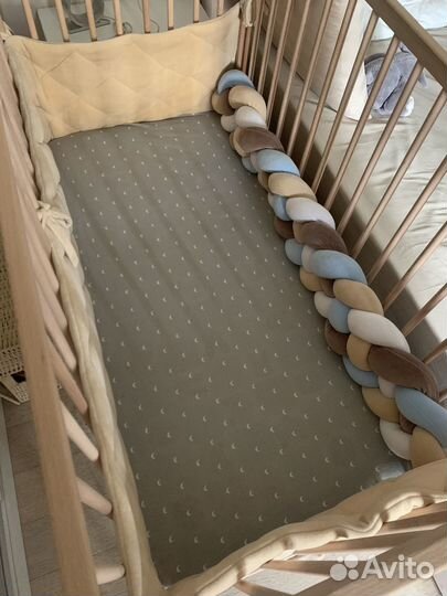 Бортики в детскую кроватку с косичкой