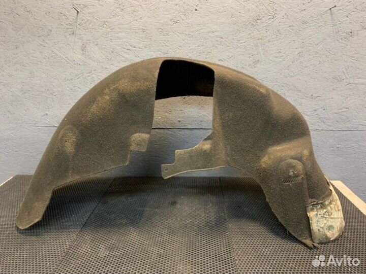 Подкрылок задний правый Bentley Continental Flying