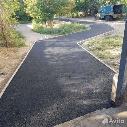 Укладка асфальта поребрик