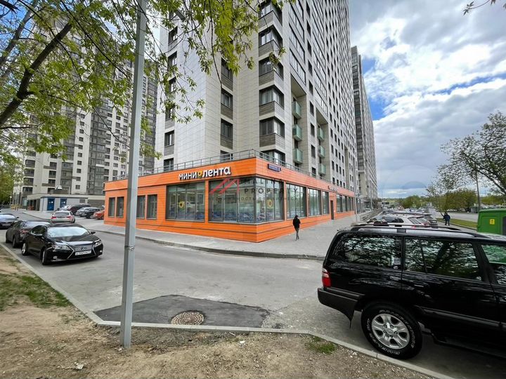 Сдам торговое помещение, 552 м²